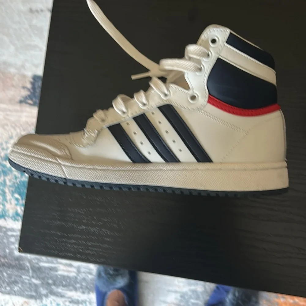 Adidas Top Ten Sneakers white, blue and red youth size 5. Women’s 7 - Picture 8 of 8